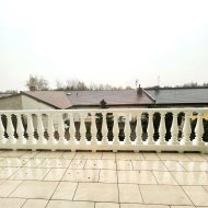 Dom na sprzedaż